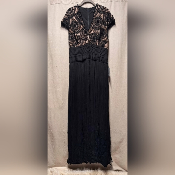Dresses & Skirts - Tedashi Shoji Evening Dress Size 16